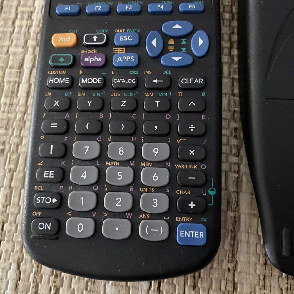 Texas Instruments TI-89 Graphing Math Calculator Black with Hard Slide - Picture 3 of 6
